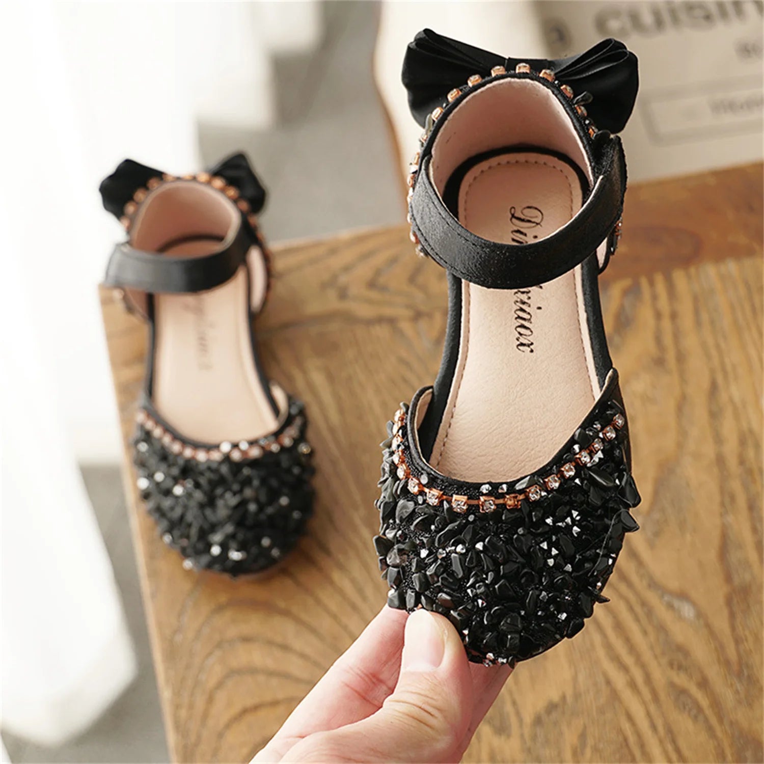 2025 Summer New Korean Water Diamond Soft Sole Girls' Half Sandals Princess Shoes Children's Shoes Spring Girls' Leather Shoes